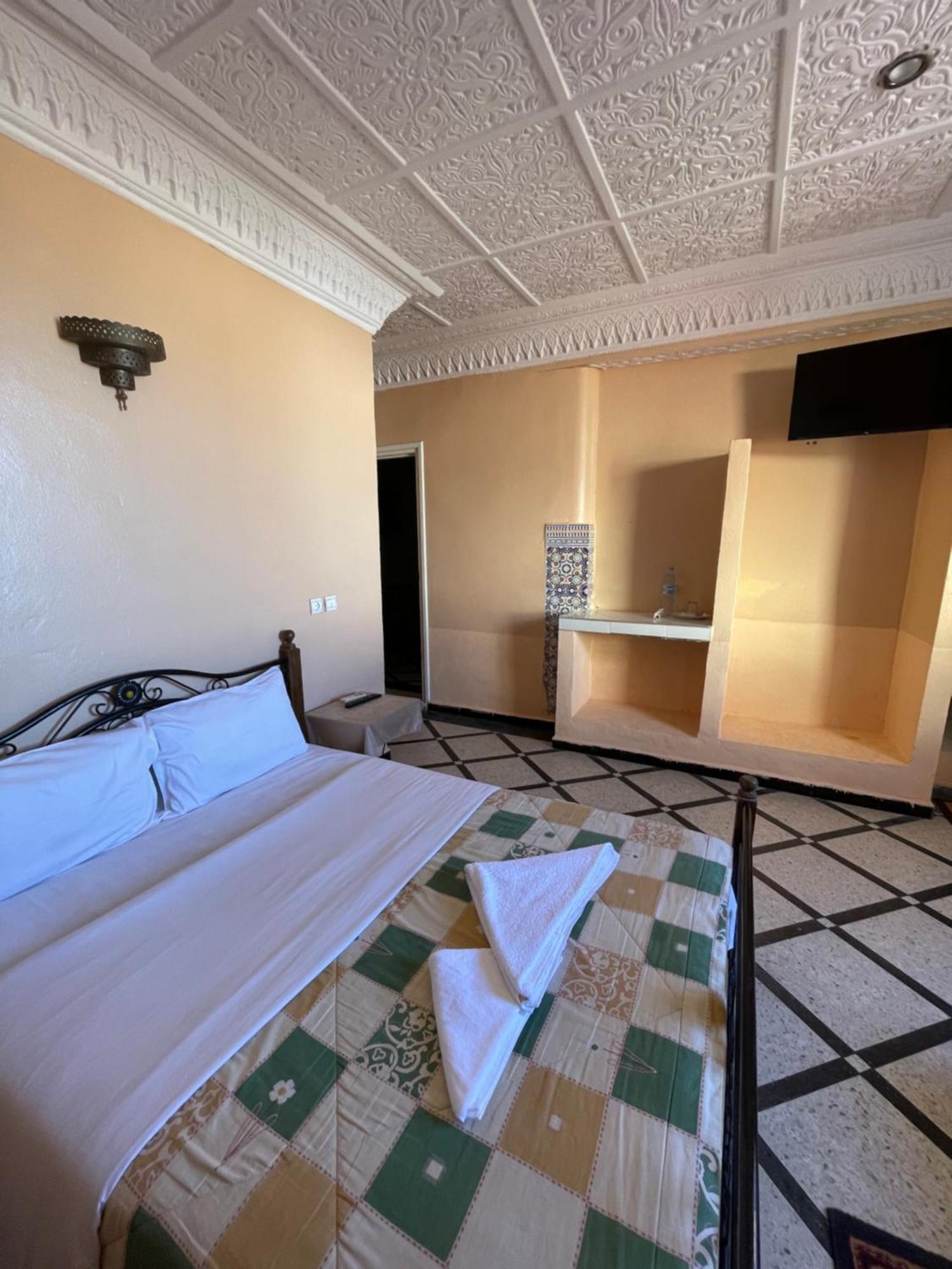 Hotel Diyar Timnay Moulay Idriss Esterno foto